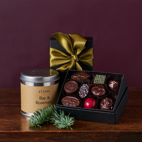 Festive Candle & Chocolate Gift Set